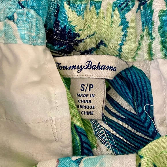 Tommy Bahama linen shorts with 4 pockets - Picture 4 of 9